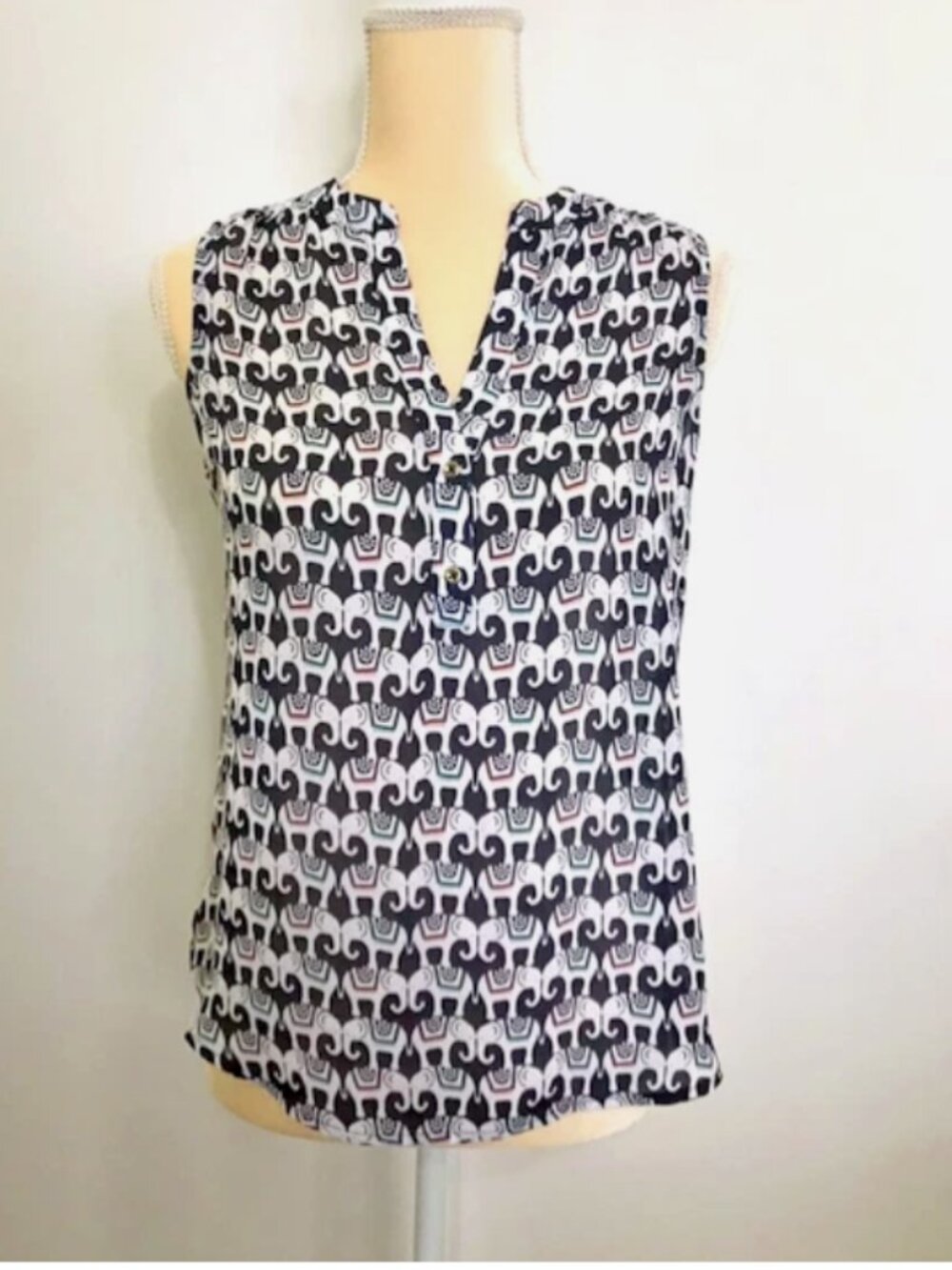 BANANA REPUBLIC Elephant Print Tank Sleeveless Top Size XS Black White